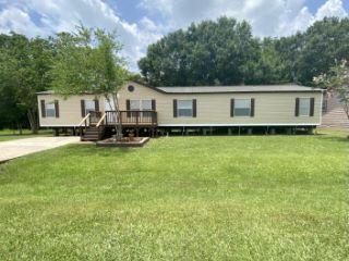 Foreclosed Home - 106 BLANCO DR, 70592