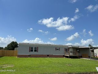 Foreclosed Home - 303 BREEZY LN, 70592