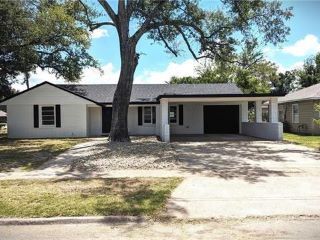 Foreclosed Home - 1522 20TH ST, 70601