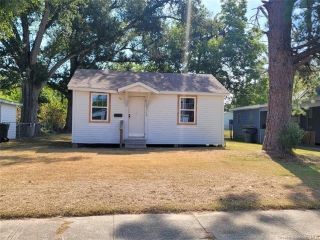 Foreclosed Home - 3109 WARREN AVE, 70601
