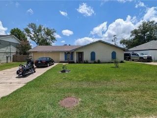 Foreclosed Home - 2713 PARK DR, 70605
