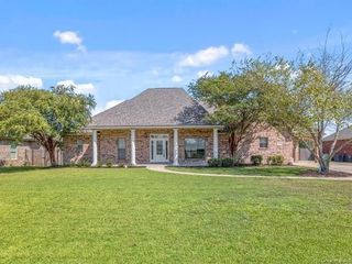 Foreclosed Home - 2834 HENDERSON FOREST DR, 70605