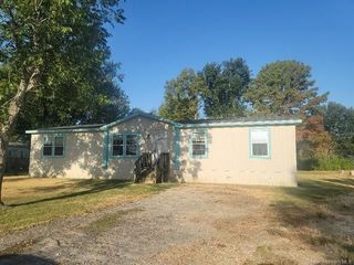 Foreclosed Home - 7616 DEBBIE LN, 70607