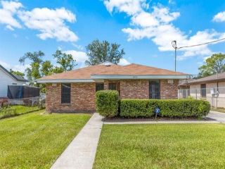 Foreclosed Home - 2905 8TH ST, 70615
