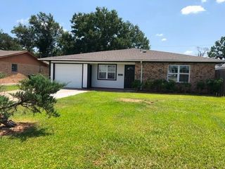 Foreclosed Home - 3121 GENERAL TWINING ST, 70615