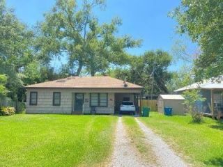 Foreclosed Home - 565 BRADY ST, 70663