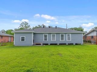 Foreclosed Home - 312 MATHILDA DR, 70663