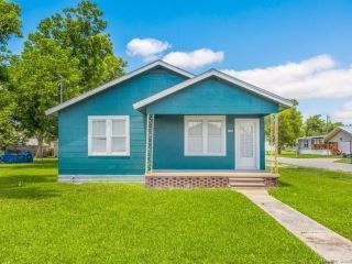 Foreclosed Home - 1303 S HUNTINGTON ST, 70663
