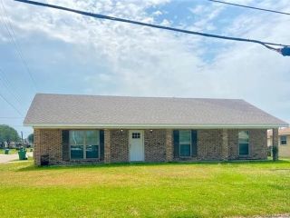 Foreclosed Home - 1701 PALERMO DR, 70663