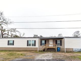 Foreclosed Home - 1801 EWEL ST, 70663