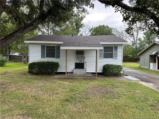 Foreclosed Home - 1006 N HUNTINGTON ST, 70663
