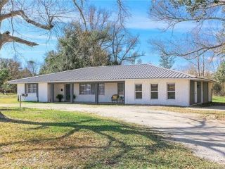 Foreclosed Home - 5428 CARLYSS DR, 70665