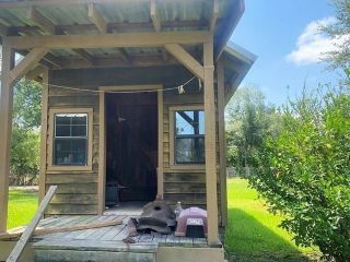 Foreclosed Home - 401 HIGHWAY 90, 70668