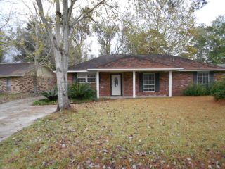 Foreclosed Home - 26100 FALLEN OAKS DR, 70726