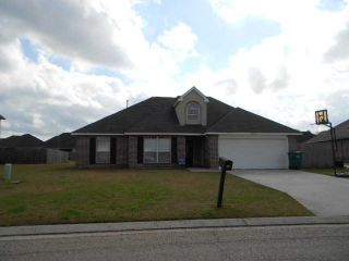 Foreclosed Home - 26222 MILLSTONE DR, 70726