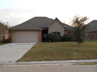 Foreclosed Home - 37401 CYPRESS TURN AVE, 70734