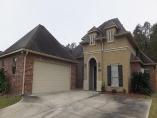 Foreclosed Home - 12331 Legacy Hills Dr, 70734