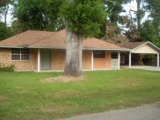 Foreclosed Home - 11047 MARTIN RD, 70737