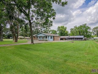 Foreclosed Home - 38012 HIGHWAY 74, 70737