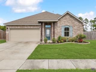 Foreclosed Home - 39454 LEGACY LAKE DR, 70737