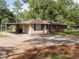 Foreclosed Home - 18063 CONTHIA ST, 70769