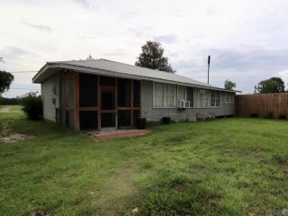 Foreclosed Home - 11060 ISLAND RD, 70783