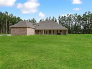 Foreclosed Home - 39887 SAND HILL RD, 70785