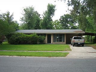 Foreclosed Home - 8132 SHOLAR DR, 70809