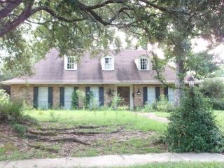 Foreclosed Home - 12752 WARWICK AVE, 70815