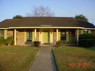 Foreclosed Home - 519 KIMMERIDGE DR, 70815