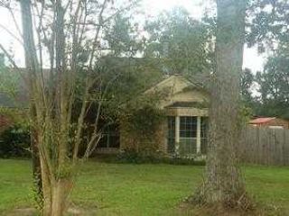 Foreclosed Home - 10934 RED OAK DR, 70815