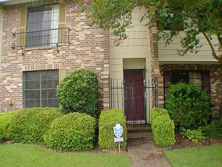 Foreclosed Home - 2408 SHADOWBROOK DR, 70816
