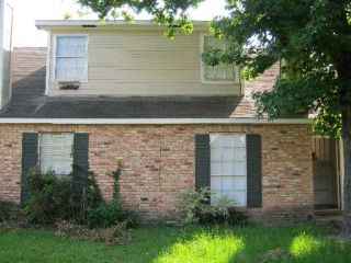 Foreclosed Home - 3325 KING BRADFORD DR, 70816