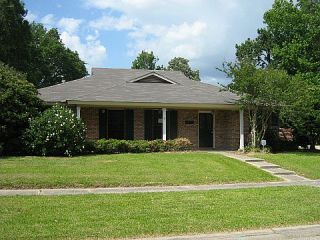 Foreclosed Home - 16131 HOGENVILLE AVE, 70817