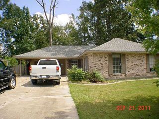 Foreclosed Home - 7631 ONEAL RD, 70817