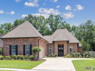 Foreclosed Home - 16124 MAGNOLIA TRACE PKWY, 70817