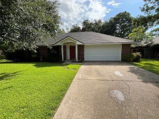 Foreclosed Home - 1612 GENTILLY DR, 71105