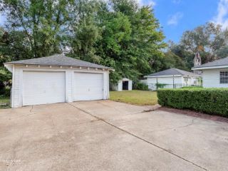 Foreclosed Home - 372 LELAND AVE, 71105