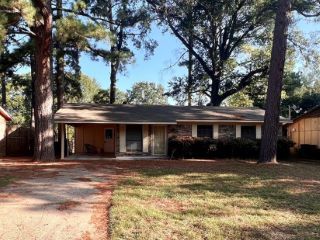 Foreclosed Home - 753 KINGS TOWNE PL, 71108