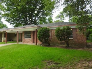 Foreclosed Home - 4825 Sullivan St, 71111