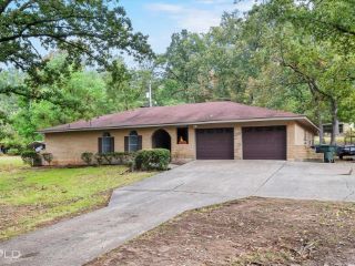 Foreclosed Home - 6120 LAND O TREES ST, 71119