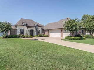 Foreclosed Home - 459 E FRENCHMANS BEND RD, 71203