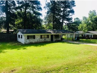 Foreclosed Home - 206 NICHOLS DR, 71291