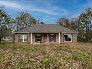 Foreclosed Home - 2431 MCKEITHEN DR, 71303