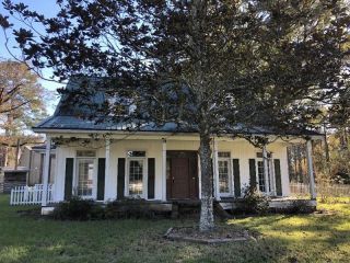 Foreclosed Home - 5250 Beaver Road, 71463