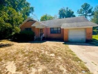 Foreclosed Home - 300 W 11TH AVE, 71601