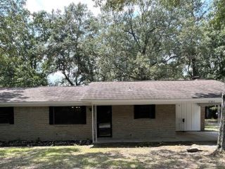 Foreclosed Home - 2502 N HUTCHINSON ST, 71602