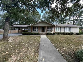 Foreclosed Home - 311 EDWARD ST, 71602