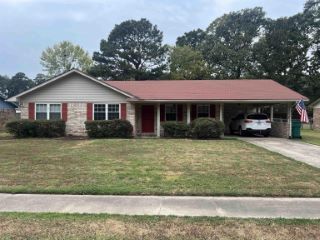Foreclosed Home - 702 NANCY ST, 71602