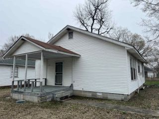 Foreclosed Home - 1219 S HIGHLAND ST, 71603